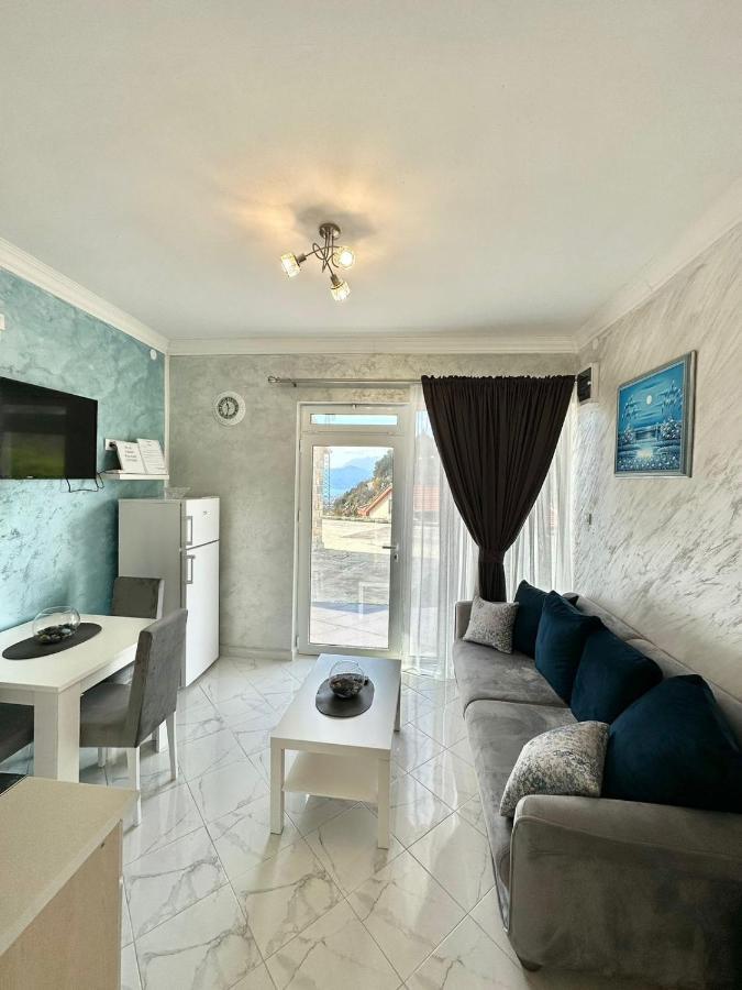 Albomi Apartment Kotor Bagian luar foto